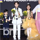 아시아모델어워즈,회장