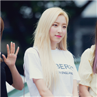 우주소녀