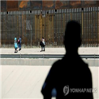 신청,행정부,이민자,트럼프,망명