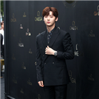 황민현