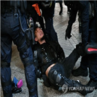 부상자,경찰,홍콩,당시,시위대,정부,시위