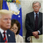 볼턴,트럼프,탈레반,이란,대통령,협상