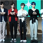 투모로우바이투게더