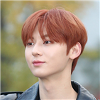 황민현