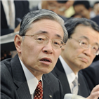 NHK,회장,총리관저,우에다,논란,비판,정권,마에다,은행,출신