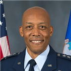 브라운,선물,미국,사령관