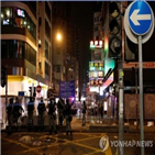 홍콩,시위,시위대,경찰,체포,임신부,불꽃놀이,중국