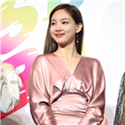 스토커,해외,접근