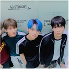 투모로우바이투게더