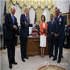 트럼프,브라운,흑인,대통령