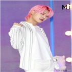 투모로우바이투게더