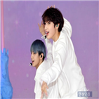 투모로우바이투게더