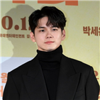 옹성우