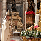 교황,미사,코로나19,성탄,예년