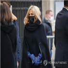 코로나19,대통령,마크롱,지난달