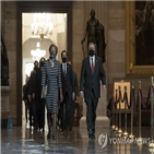 트럼프,대통령,증언,요구,거부