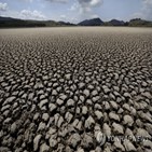 여름,절반,겨울