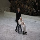 교황,휠체어,무릎,오른쪽