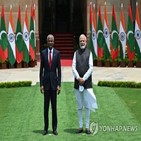 인도,몰디브,중국,프로젝트,대통령,지원,영향력