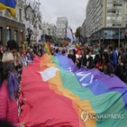 우크라이나,청원,권리,합법화,커플,파트너,전쟁,동성,사망