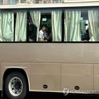 선수,북한,버스,중국,베이징,선수단,도착