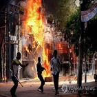 시위,방글라데시,총리,이날,정부,대규모