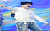 박건욱