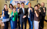 한식,반찬,회장,세계화,한국,마늘,한식당,미국인,수입