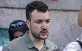 칼릴,외출,출산,아내,당국,마흐무드