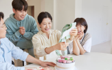 지출,기념일,소비,계획,지난해