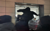법원,난동,징역