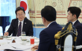 참석,나토