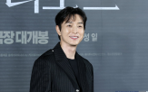 정성일