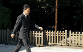 참배,야스쿠니신사,총리,재무상,고이즈미,이시바,일본,공물