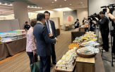 아침,이토추상사,야근,회사,직원,여성,도쿄,한국,8시,시작