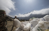 등반객,쓰레기,네팔,히말라야,등반,제한,봉우리