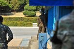 북한군