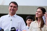 보우소나,부친,대통령,금지,대선