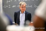 정책,경제,교수,우드퍼드,시험,금리,시장,수상,노벨상,학생