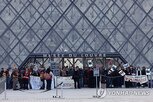 박물관,루브르,시위대,시위