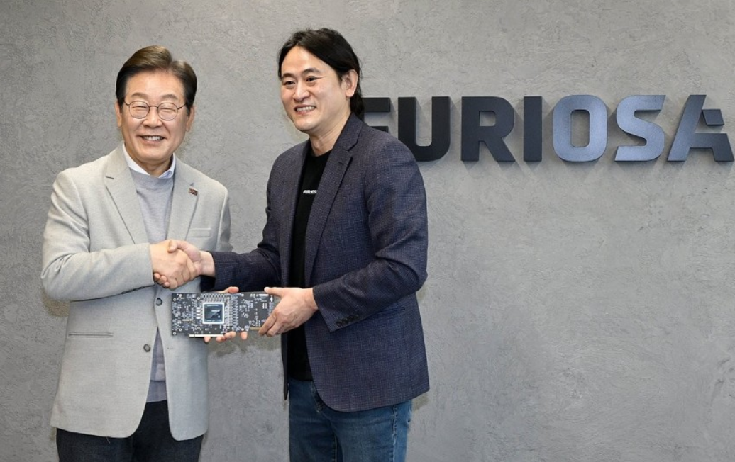 퓨리오사,레니게이드,예비후보,글로벌,제품