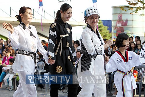 사진 한국경제TV MAXIM