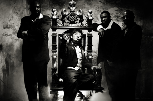 사진 <a href=http://sise.wownet.co.kr/search/main/main.asp?mseq=419&searchStr=003560 target=_blank>IHQ</a>