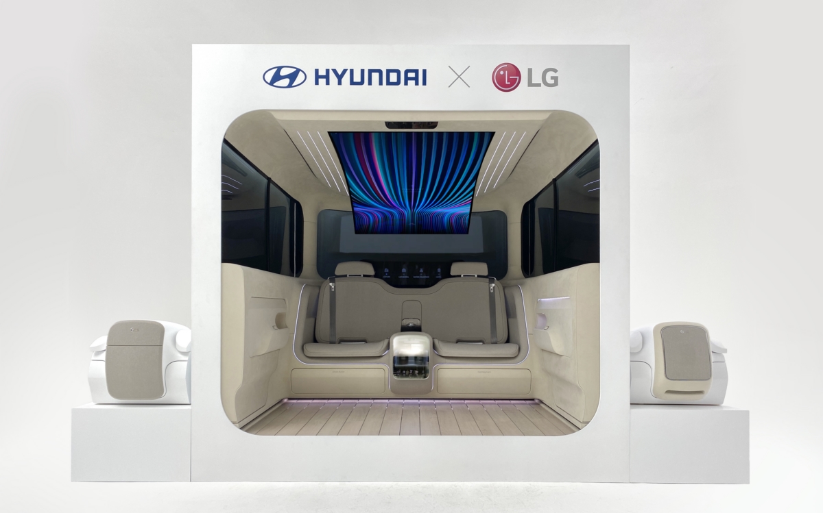 현대자동차가 개인 맞춤형 고객 경험 방향성이 적용된 미래 비전 전시물 `아이오닉 콘셉트 캐빈(IONIQ Concept Cabin)`을 24일(목) 공개했다. 사진제공: 현대자동차