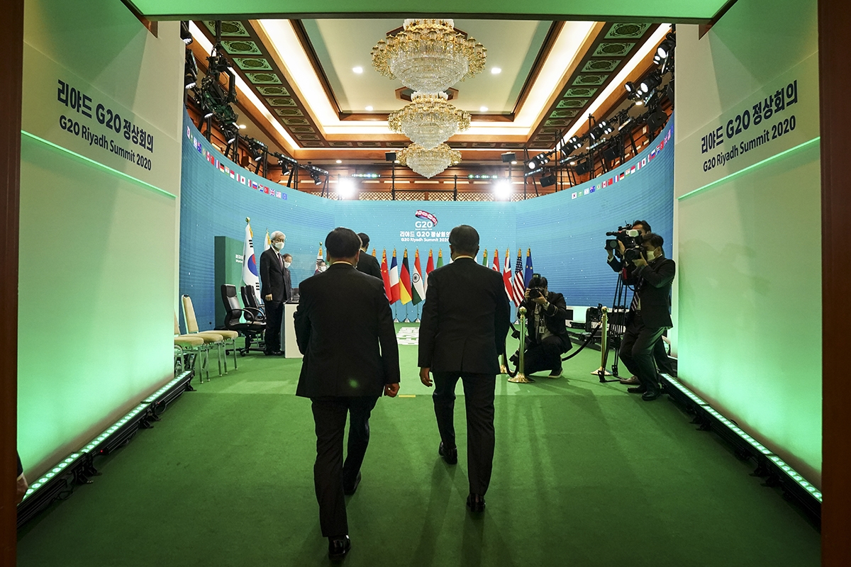 문 대통령이 우리시간으로 21일 밤 화상으로 개막한 주요 20개국(G20) 정상회의에 참석했다. (청와대 제공)