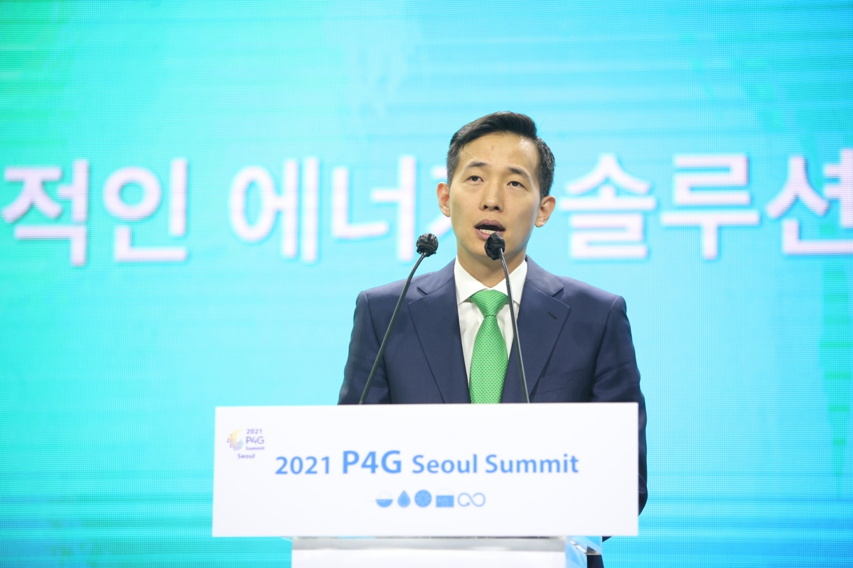 31일 2021 P4G 서울 정상회의 에너지세션 기조연설에 나선 김동관 한화솔루션 대표이사.