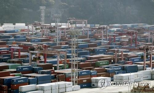 지난해 고물가와 수출 부진으로 전국 광공업생산과 소매판매가 감소했다. (사진:연합뉴스)
