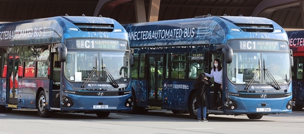 지난해 11월 세종시에서 시범 운행을 선보인 자율주행버스/월요신문
