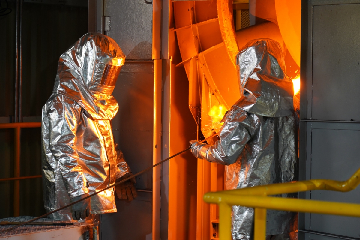 건식 용융로 조업/사진=영풍 제공