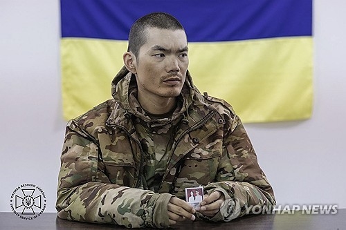 남자가 돼라SNS에 뜬 마초 광고 정체